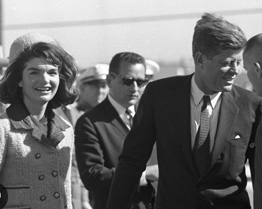 Clint Hill, the Secret Service agent who put himself between the Kennedys and gunfire, on that fateful day in Dallas, has passed away at age 93. I had the privilege of speaking with him during my days as a journalist, and he was so kind. A true gentleman and a hero.❤️ #ClintHill