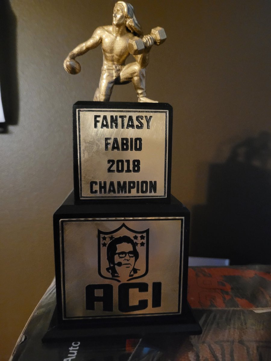 FantasyFabio's tweet photo. Shout out to @chuckfrankjorge for making me the best trophy I've ever owned.  Thanks man! https://t.co/mhmJZeZtOR