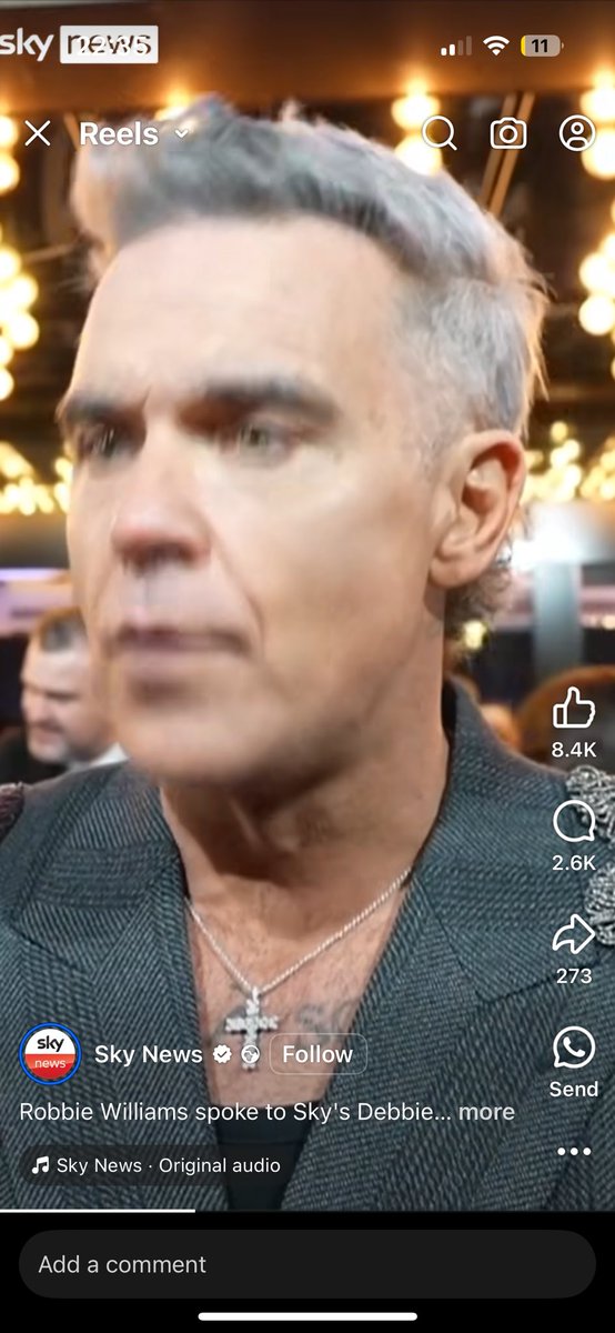 Is that a living legend that I see in these screenshots <a href="/Reverend_Makers/">Reverend&TheMakers</a> from <a href="/SkyNews/">Sky News</a>? Great movie <a href="/robbiewilliams/">Robbie Williams</a> by the way!