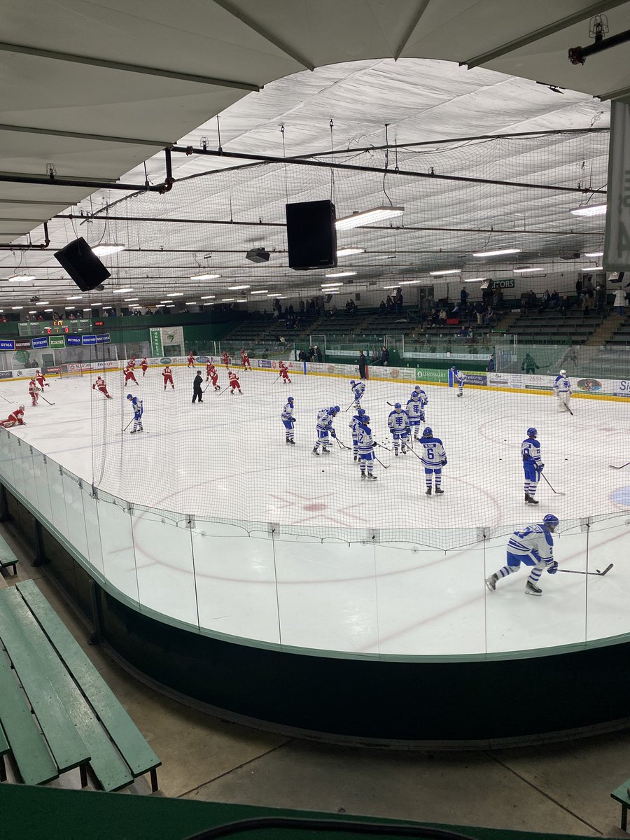 SlaglePxP's tweet photo. 15 minutes til puck drop in the 3AA Semis! @TwoRiversHockey vs @Cadets_hockey. Well have a free audio broadcast on @cadetbroadcasts https://t.co/NoqCmR9yxE