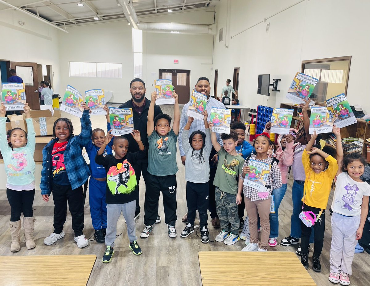 1, 2, 3, 4 CHEERS to Oxford Cadence Bank Branch Managers, Jaren Givhan &amp; Alkeus Campbell for coming out to do a #moneymatters session for our 6-9 year old LOU Boys &amp; Girls Club members today! #financialliteracy💲💳💰
