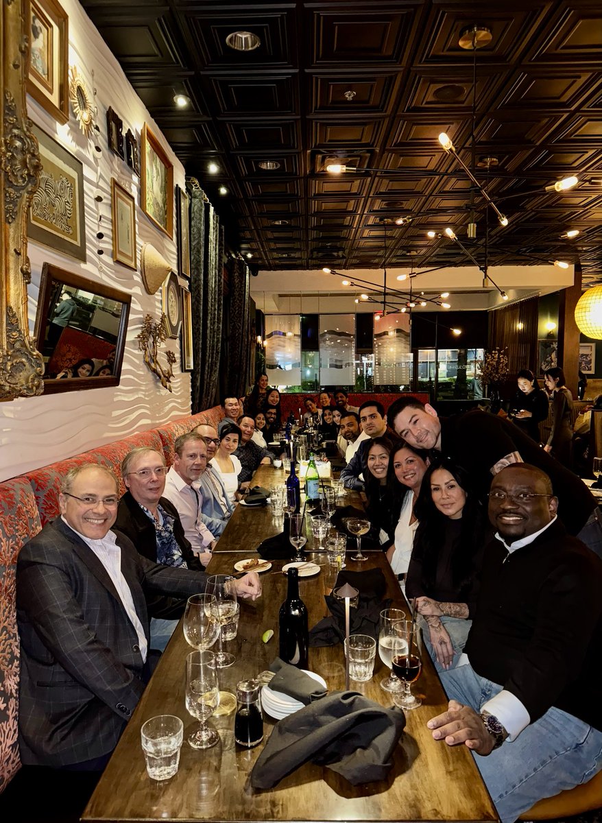 ⁦<a href="/MountSinai_ICCM/">Institute for Critical Care Medicine - Mount Sinai</a>⁩ alumni dinner at #SCCM2025. Privileged to work with such amazing colleagues and so proud of the spectacular achievements of our fellows- both past and present
