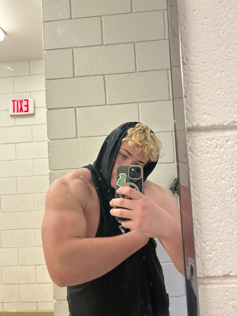 6’2 280. Getting better everyday🙏🏻