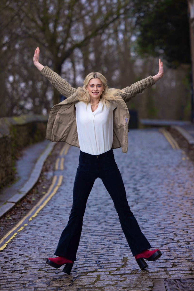 fleurmeston's tweet image. A progressively silly shoot for Country Life 

John Millard / Copyright Country Life Picture Library @Countrylifemag #countrylife #frontispiece