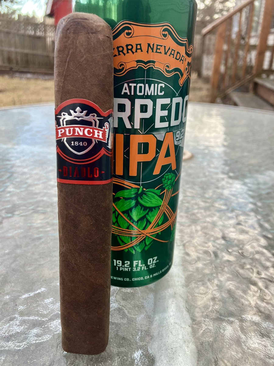 Let’s get this Birthday week started! #SierraNevada #IPA #Cigar #CigarsOnX