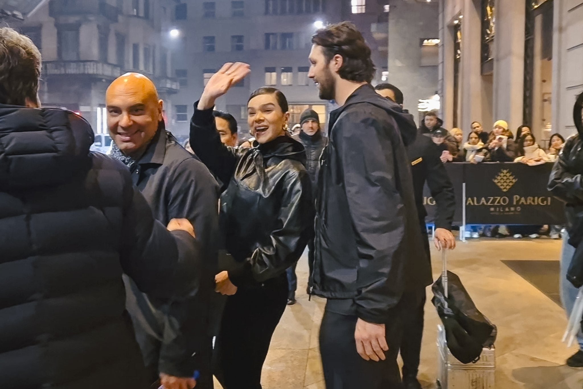 Gkqzc8dXoAAx7Yb?format=jpg&name=large Josh Allen and Hailee Steinfeld were spotted on their secret and romantic getaway in Milan