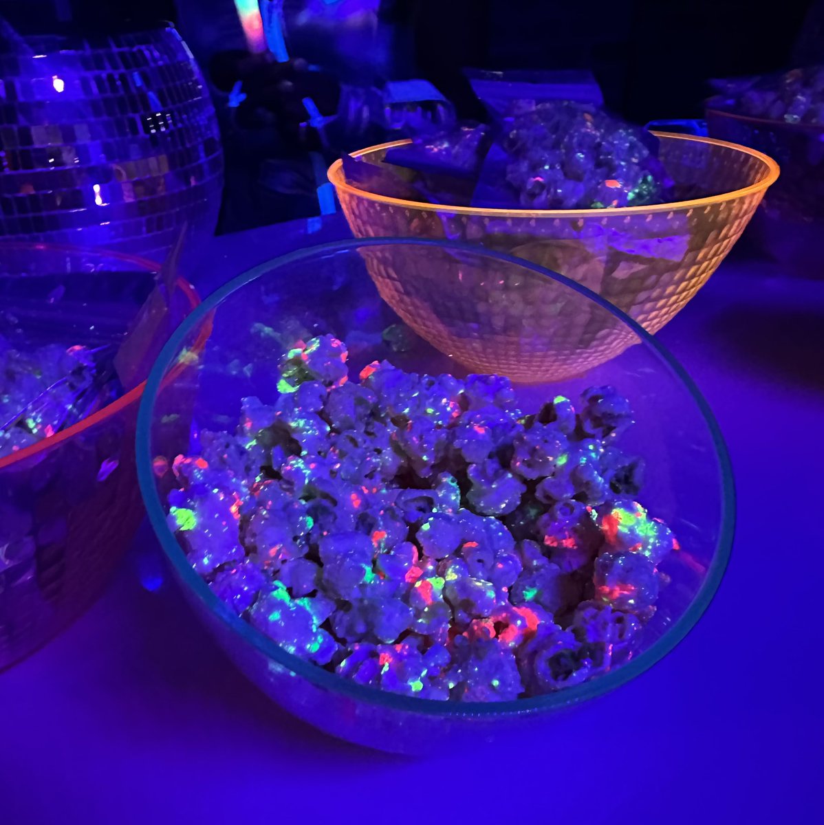 CATinPhoenix's tweet image. Tonight’s mixer had a kaleidoscope dance floor, glow in the dark popcorn, apps served on skateboards &amp;amp; a lit exit! #catersource