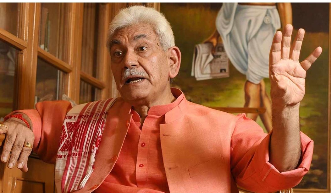 SaraSha09251107's tweet photo. Under LG Shri Manoj Sinha’s leadership, Jammu & Kashmir has made significant strides in security. With no top commanders left and local youth recruitment down, neighboring forces are desperate, attempting to send infiltrators. #PeaceInJammu #SecurityFirst #JKProgress https://t.co/bgzrWfvXyS