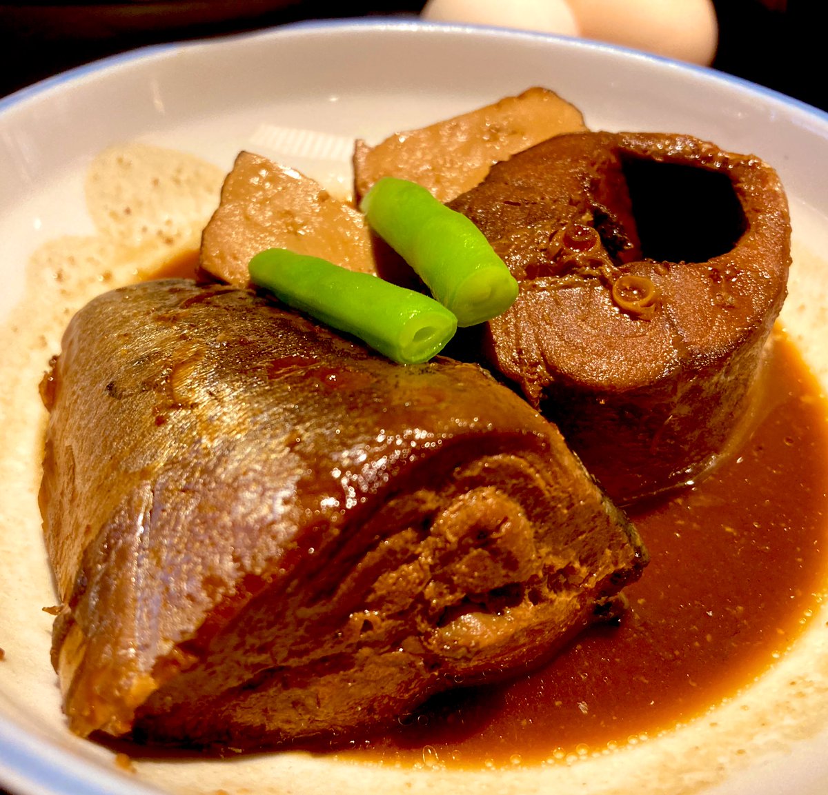 sugi_underbar's tweet photo. 昨日の…
#遥ちゃんとランチ

#スギ活
#ランチ

#季節料理 

#日替り定食
#火曜日 
#さば味噌煮 🐟

さば…🐟
今日もでっか‼︎😳

しぁわせー♡😊

#生玉子 🐣
1人2個まで自由☆😍

今日も
2個食べちゃった♡🤭 https://t.co/wKo9uOSH6y