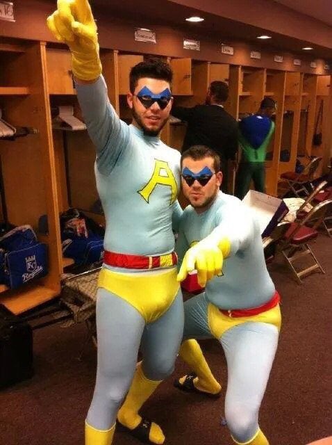 l3eckam's tweet photo. It’s happening before our very eyes @VPasquantino #royals https://t.co/cLiwURphfs