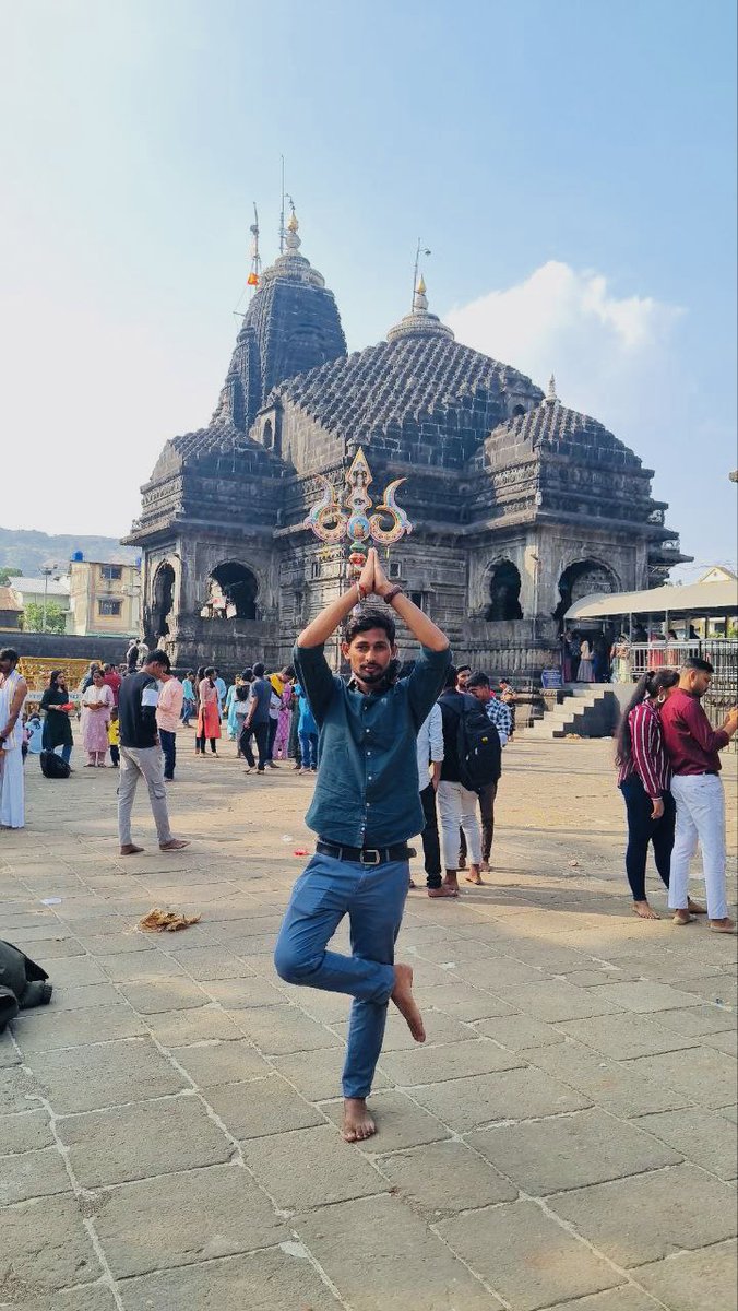 Sandeepjaiswa2's tweet photo. महा शिवरात्रि के पावन अवसर पर आपको हार्दिक शुभकामनाएँ 🙏 हर हर महादेव ॐ 🕉️ 

#महाशिवरात्रि #HarHarMahadevॐ #Shivaratri https://t.co/qstaV9ifWd