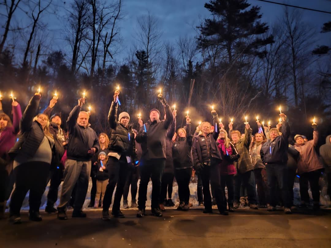 TheMissingclub's tweet photo. #MauraMurray
#BringMauraHome
#FindMauraMurray
Light up the darkness!
Standing with so many who Love and care for Maura and the Murray family. Standing with them in their pain.
Seeing the love they have for each other and Maura.
We will never stop,
It's not an option.
We are coming for you Kid, one way or another.
With God and this army!
We will never give up!