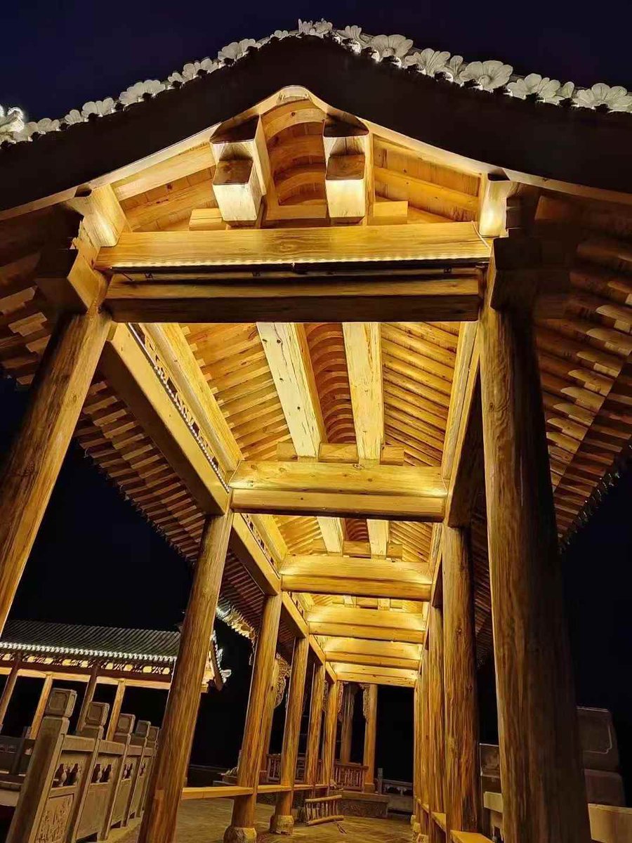 Johnson68727870's tweet photo. How about this ?

#wallwasher
#floodlight
#linearlight
#mingfenglighting https://t.co/iZLqJs4c3I