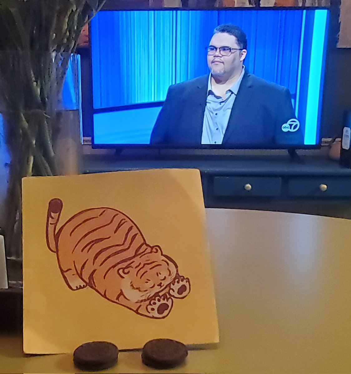 joshtigerhill's tweet photo. #LearnedLeague #LL104 MD11 thread. Yesterday's bad defense turned a win into a loss, which cost me three COOKIES, so I'm left with just the two. Hopefully watching the player with the most wins of any Black contestant in @Jeopardy history - the great Ryan Long - can inspire me... https://t.co/kgpXRQiX6h