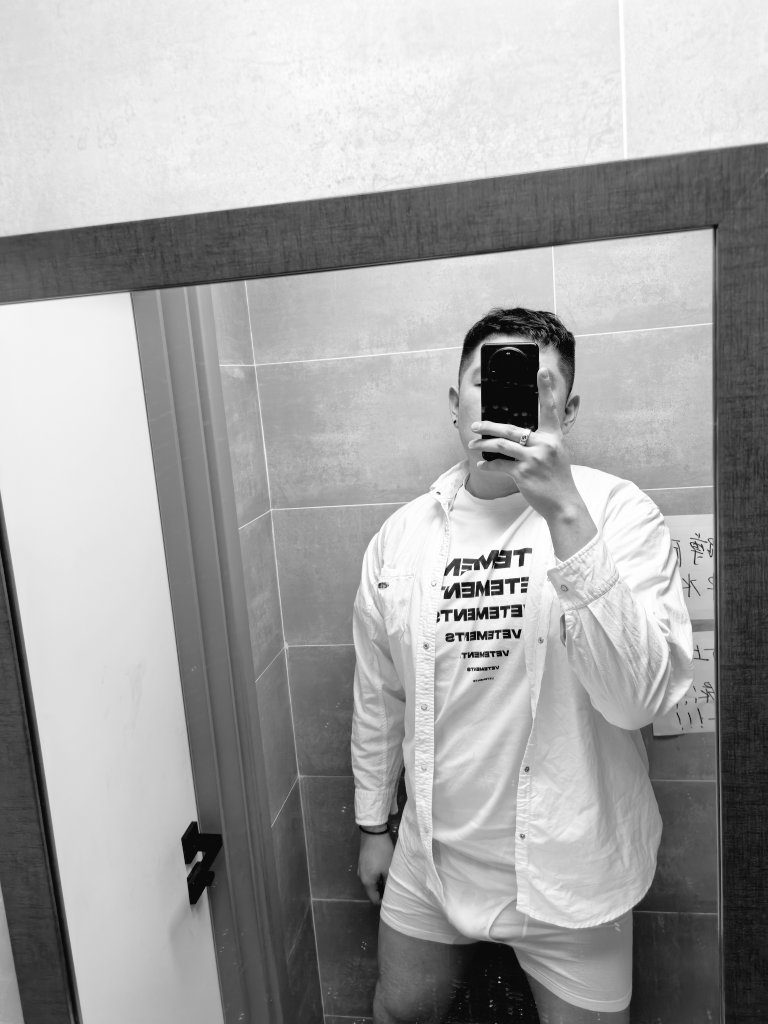 单位卫生间飞一下也是挺不错的