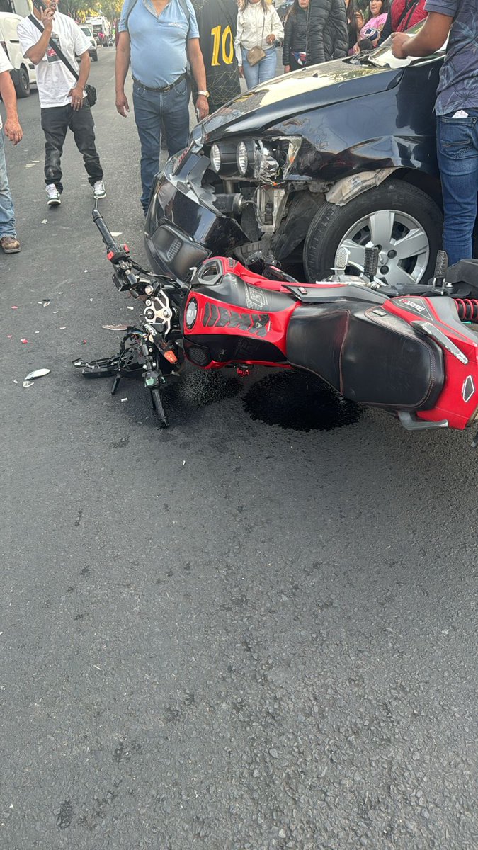 IroniaLD's tweet image. #Choque sin #lesionados entre #particular y #motocicleta sobre Circunvalación, colonia Centro
Alc. #Cuauhtemoc #CDMX