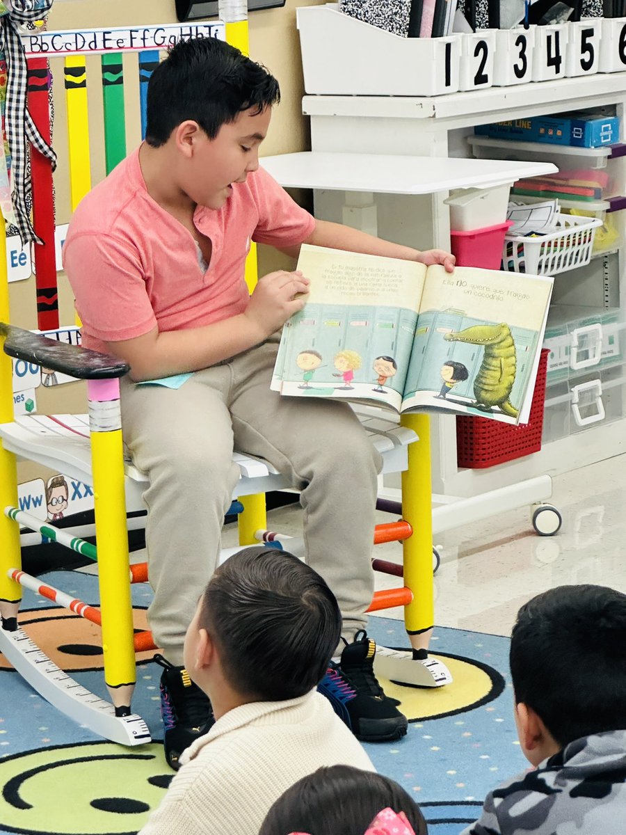 debbieteach3's tweet photo. It’s always a great day when your student from last year comes to your class to read to your present class! 💜 https://t.co/cUFEPfKKoN