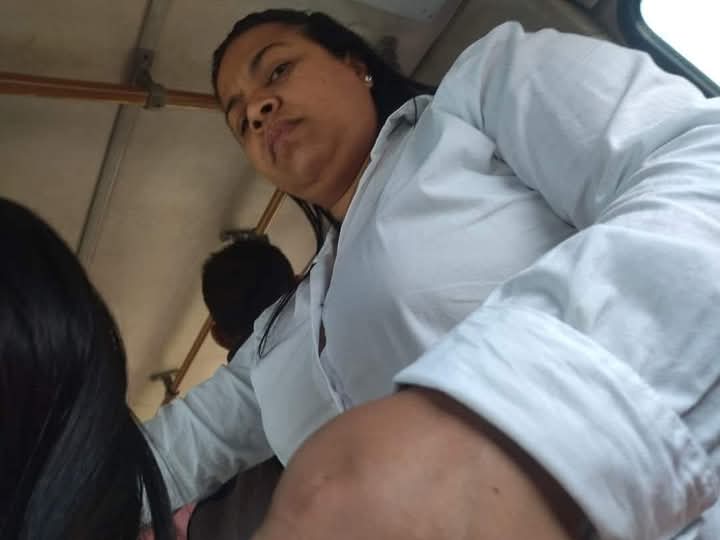 IlCabe19's tweet photo. Puedes poner la cara que sea que la silla no te voy a dar cv. https://t.co/wnad2GuCGc