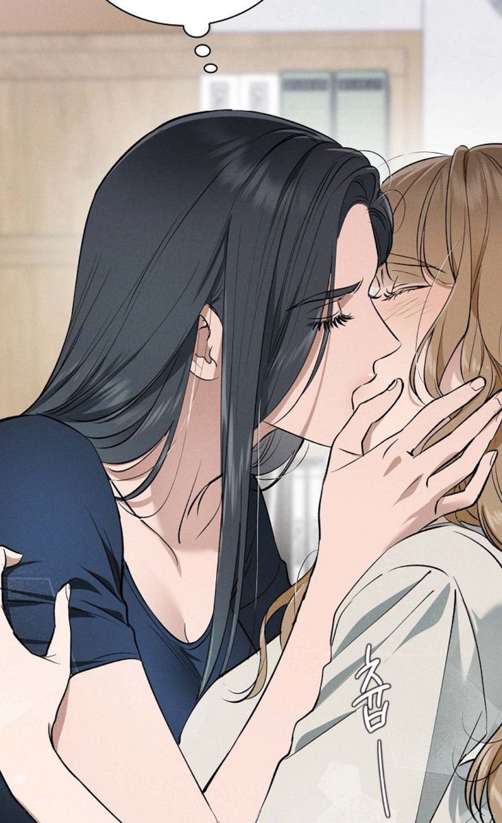 true0bIue's tweet photo. i love how her arm is circling her waist

i’m so normal about them like i haven’t been repeatedly thinking about this scene since i first saw it https://t.co/fV40U5KIZj