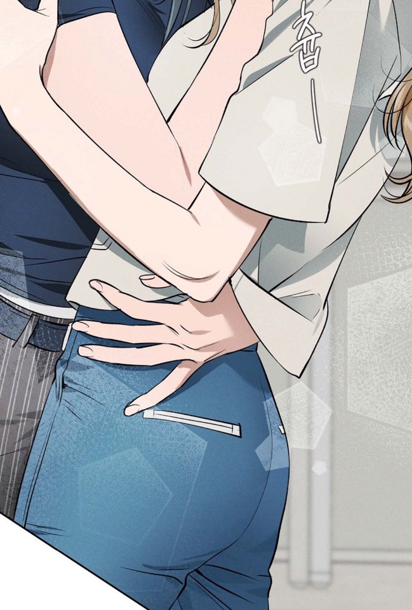 true0bIue's tweet photo. i love how her arm is circling her waist

i’m so normal about them like i haven’t been repeatedly thinking about this scene since i first saw it https://t.co/fV40U5KIZj