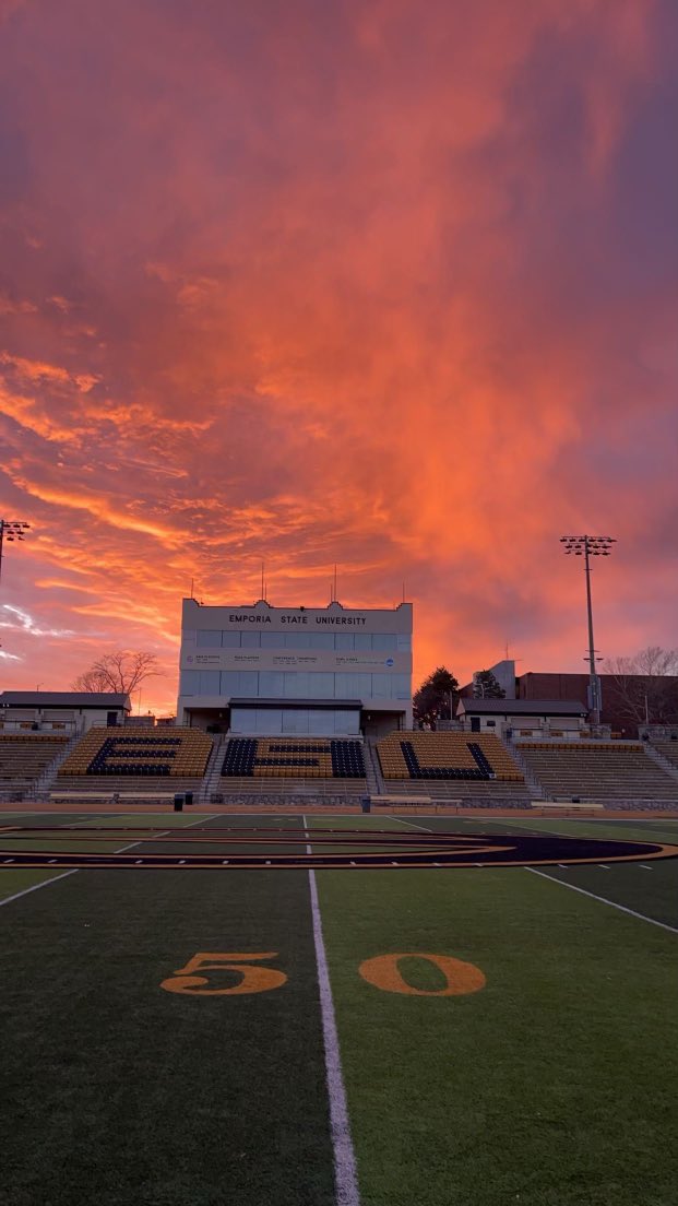ESU Hornet Football tweet media