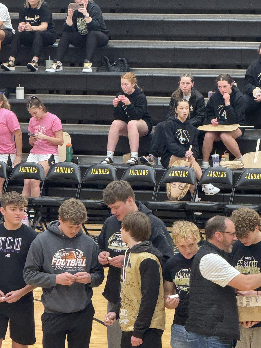 ThomasInkelaar's tweet photo. Thank Andover Central family and Andover Central Gridiron for the State football championship recognition and gift. @CentralGridiron @ACJaguarFB @Coach_DTuttle https://t.co/eAQc2MxW5F