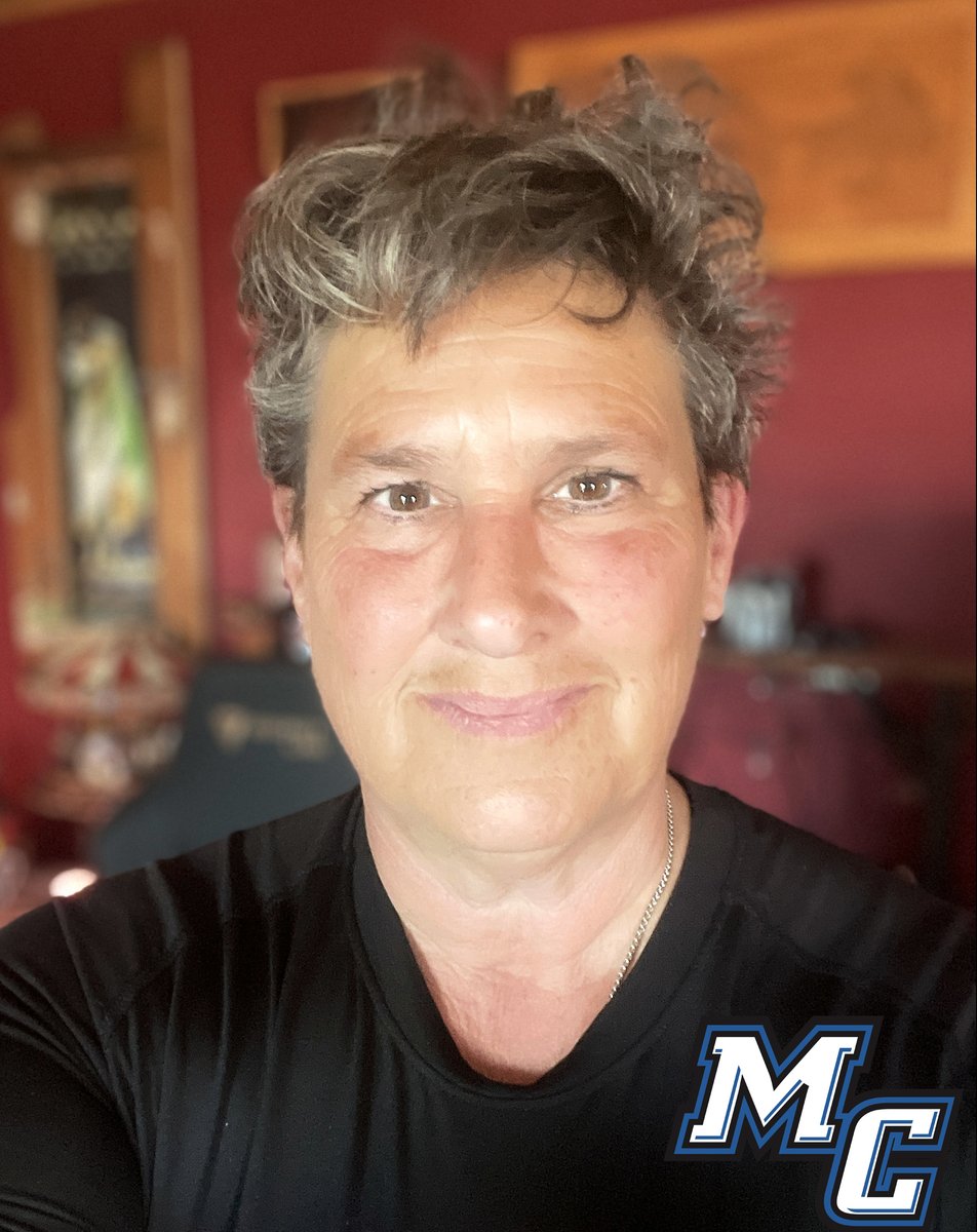 Proud to announce that our own Dina Pielaet, 4CS Communications Director and Moorpark College Marketing and Communications coordinator has been chosen as the Moorpark College 2025 employee of the year! Woohoo! Classified Proud!