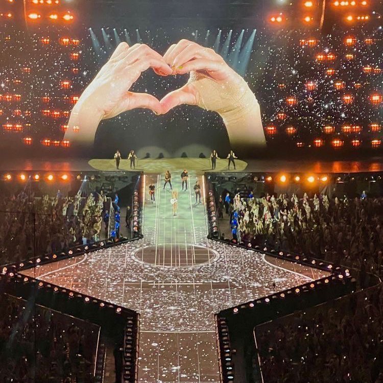 Tayvis Nation 🏈🫶🏻 tweet media