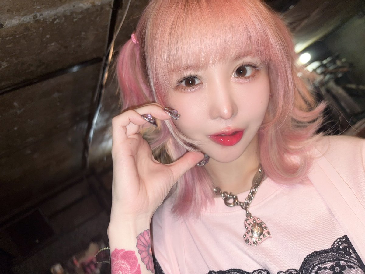 oomoriseiko's tweet photo. おはよ♡
バカにされても100回やろ
ボロボロなまま辞めない君が大好き
໒꒰ྀི♡˵ᴗ͈ . ᴗ͈ ꒱ྀི১

今日もなんとかぁ https://t.co/ArRqNjDrKA