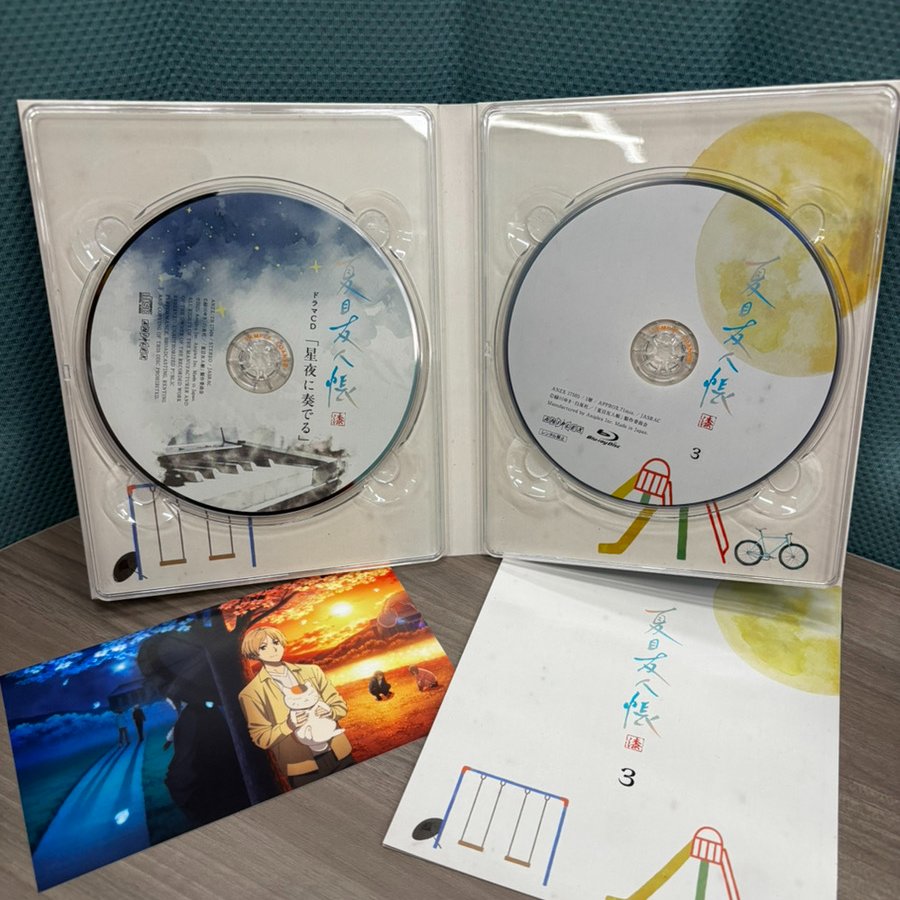 ˗ˏˋ🍃本日発売🍃ˎˊ˗

📀Blu-ray&amp;DVD [第3巻]
▸#夏目友人帳 漆 3｜2/26(水)発売
aniplex.co.jp/natsume/season…

【特典ドラマCD】
『星夜に奏でる』試聴動画を特別公開中🎉
📺youtu.be/GAw2LjRryuA