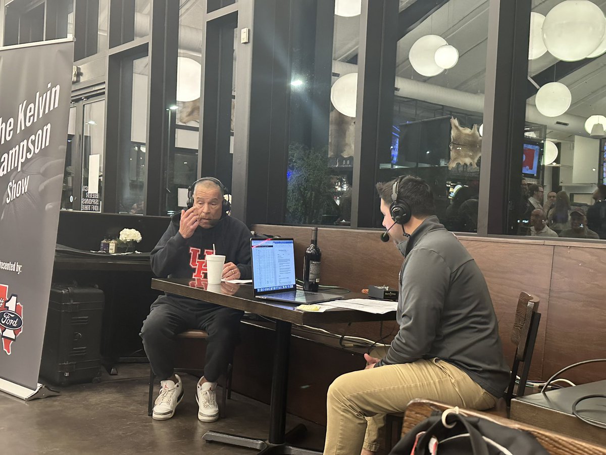 Joseph_Duarte's tweet image. Time for another edition of the Kelvin Sampson Radio Show