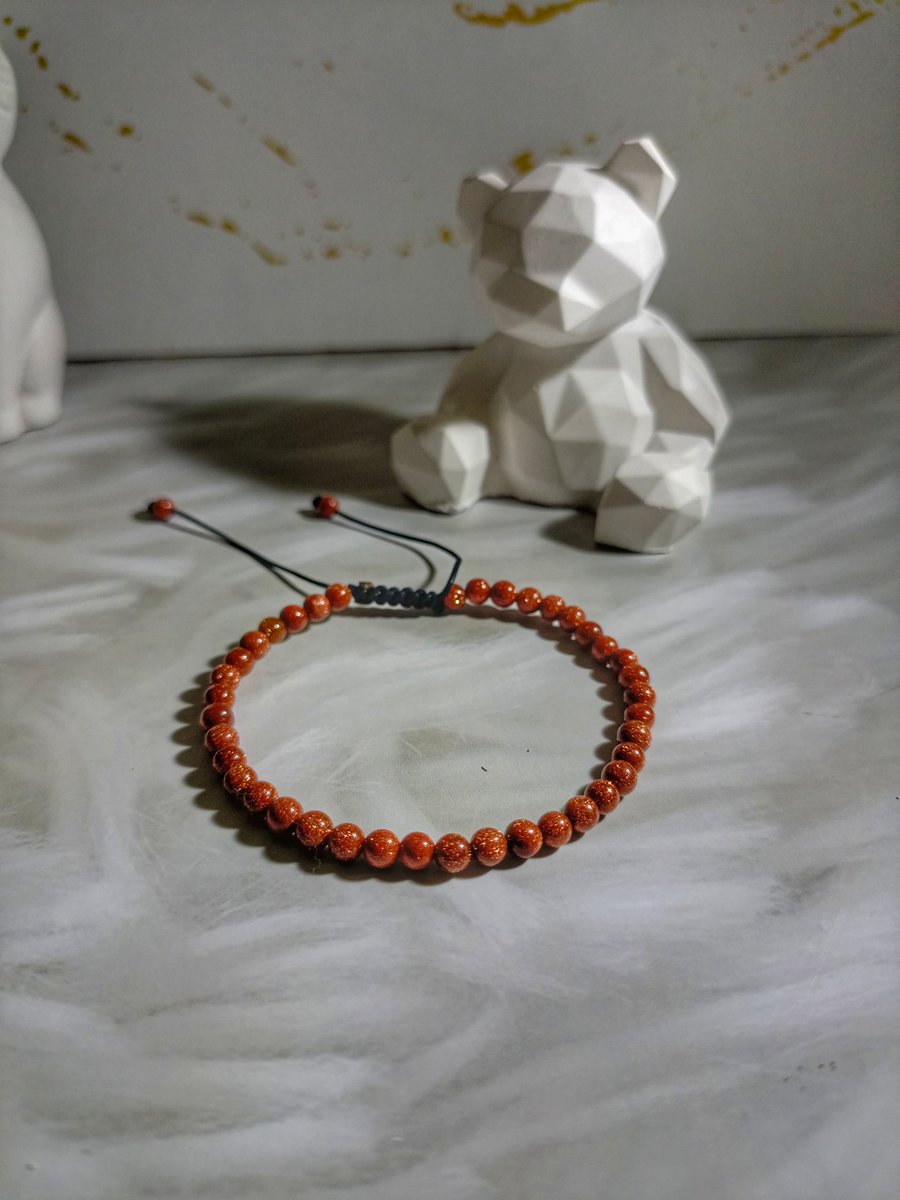 rudipaus's tweet photo. Trend gelang di 2025, menggunakan batu atau beads 4 &amp; 6 mm.

Kalau yang saya share ini, batu/beads 4mm.

Foto 1, Sand Gold ~ Rp35.000
Foto 3, Tiger Eyes ~ Rp39.000 https://t.co/p63dkauRc3