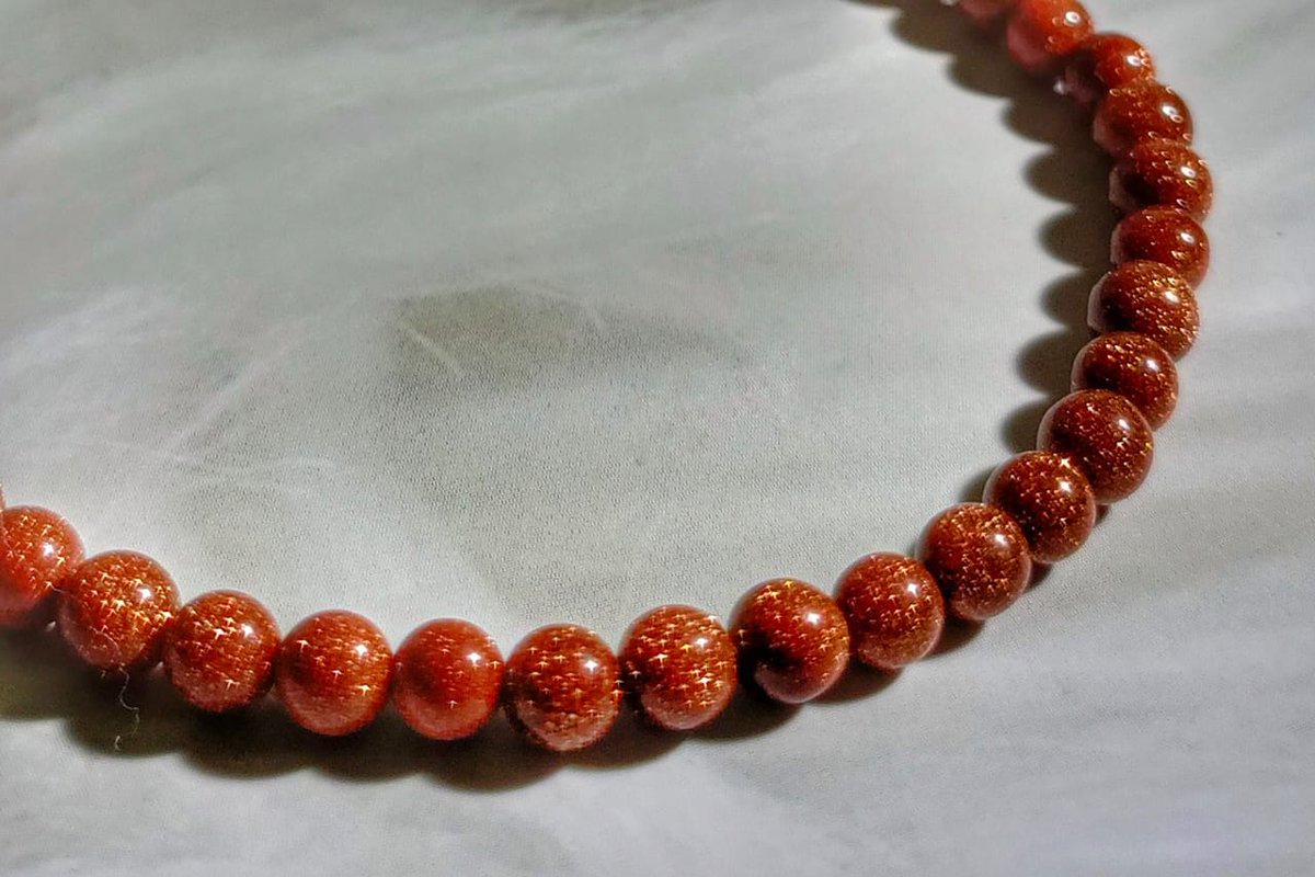 rudipaus's tweet photo. Trend gelang di 2025, menggunakan batu atau beads 4 &amp; 6 mm.

Kalau yang saya share ini, batu/beads 4mm.

Foto 1, Sand Gold ~ Rp35.000
Foto 3, Tiger Eyes ~ Rp39.000 https://t.co/p63dkauRc3