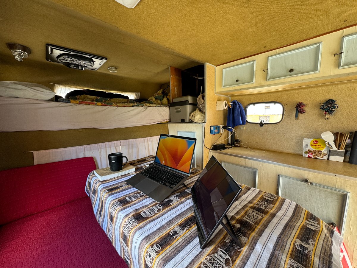 このキャンピングカーで
南米旅を続けたい方を募集します！🚚🌎️

急ですが...2年間の南米旅を経て、ここコロンビアでバンライフ旅を終えることにしました。

私たちと同じようにこのキャンピングカーで旅を楽しんでくれる方に引き継ぎたいと思っています。