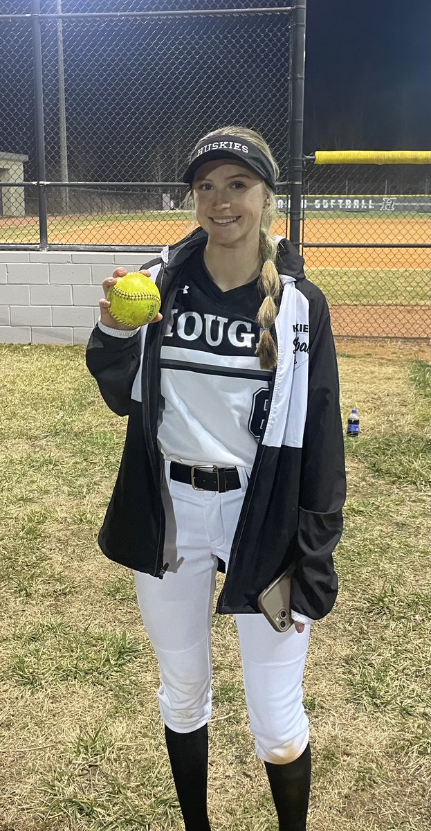 Congrats to our own Payton Elwell (‘26 Hough HS) for tossing an opening day 3 hit shutout AND knocking in 4 runs! Great work young lady! Keep slinging it and swinging it!