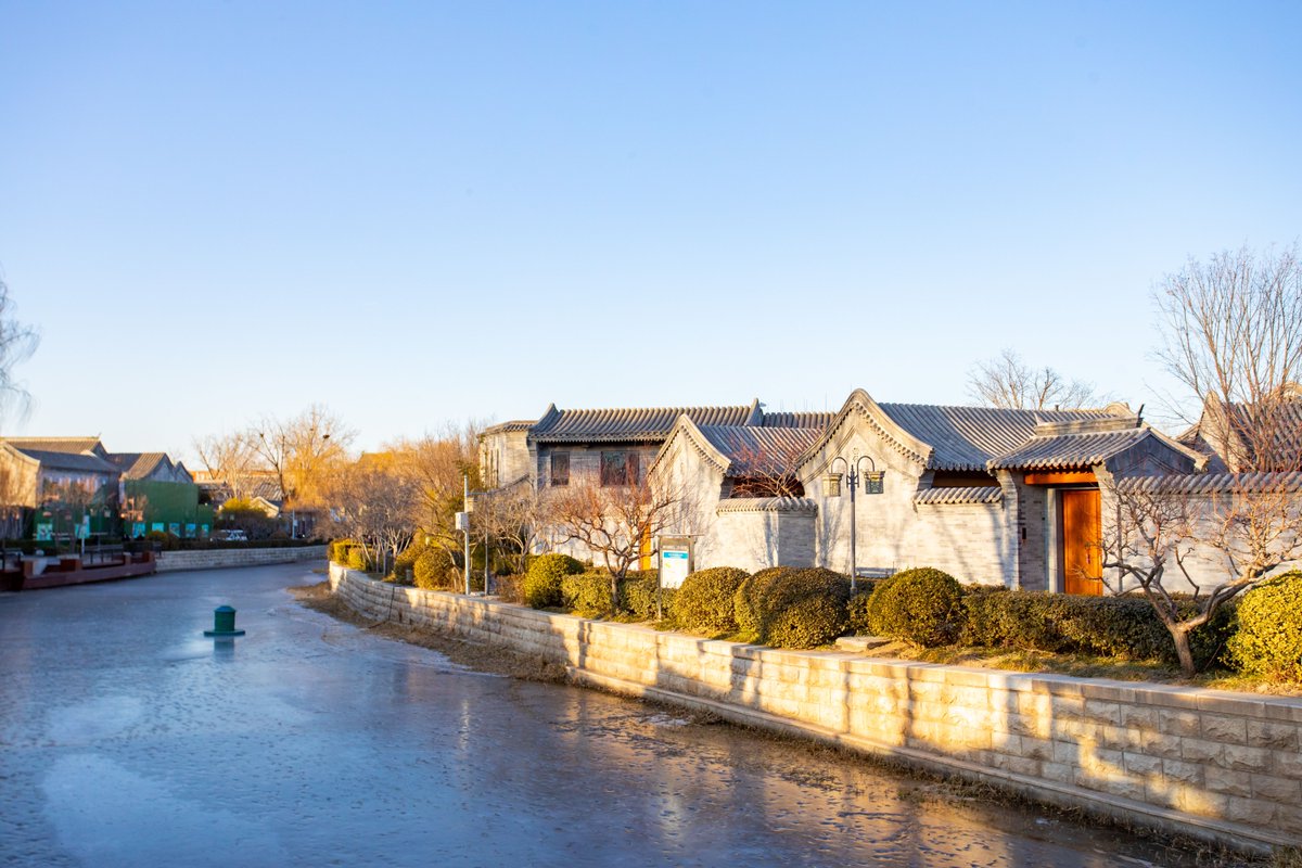 VisitBeijingcn's tweet photo. The #YuheRelicSite, near #Beijing’s #CentralAxis, is a key Yuan Dynasty site along the #TonghuiRiver. Once a vital ancient waterway, it’s now restored and open to the public, featuring historical architecture and water transport exhibits. #VisitBeijing https://t.co/A70KX4uLCA