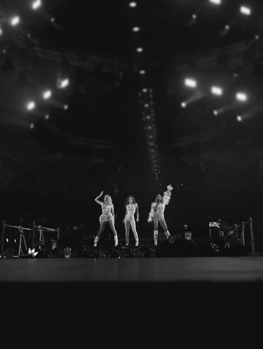 Grupo JNS (@grupojns) on Twitter photo Nuestra ÚLTIMA ARENA del <a href="/90sPopTour/">90sPopTour</a> llega este 21 de Marzo y estamos muy emocionadas por cerrar esta etapa junto a ustedes. 🥹✨ ¿Qué les gustaría ver en esta última arena? ❤️ Nuestra ÚLTIMA ARENA del <a href="/90sPopTour/">90sPopTour</a> llega este 21 de Marzo y estamos muy emocionadas por cerrar esta etapa junto a ustedes. 🥹✨ ¿Qué les gustaría ver en esta última arena? ❤️