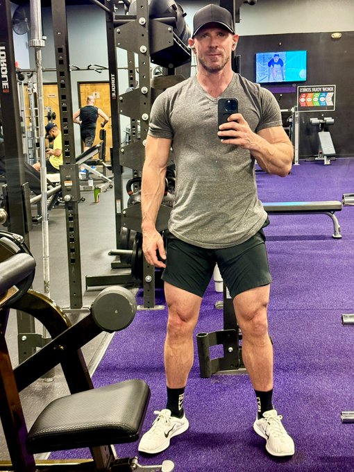 Watch JohnnySins's leaked NSFW photo on TwXstars