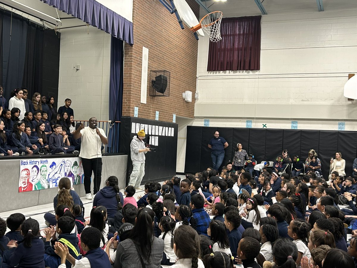 MsLanzarotta's tweet photo. Special thanks to @Shem from @KiSS925 for joining our school’ s celebration of #BlackHistoryMonth and inspiring us with your song! @St_JohnXX3 what a perfect way to celebrate this month’s virtue of #love @TCDSB  #community https://t.co/qEiK6eTpqn