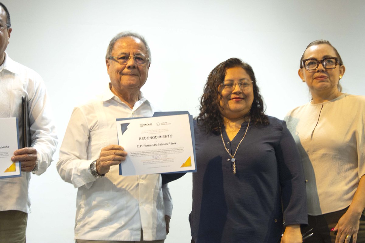 INE_Campeche's tweet photo. Para el INE Campeche es sumamente importante aplicar una pedagogía de la elección en virtud de que es una elección inédita, precisó el Vocal Ejecutivo, @FernandoBalmes en el Foro Estatal Informativo sobre el PEEPJF realizado en la Universidad Autónoma de Campeche. https://t.co/PXgFeTwxQm