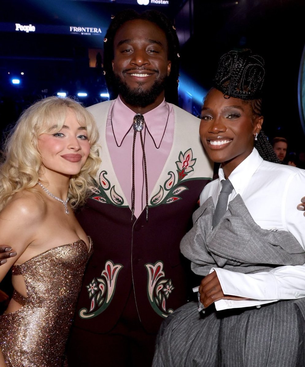 SIA_AGENCY's tweet photo. The fashion and energy at this year’s #GRAMMYs were truly unmatched! Still in awe over these music icons.  🎶 https://t.co/V9iK3yYo4m