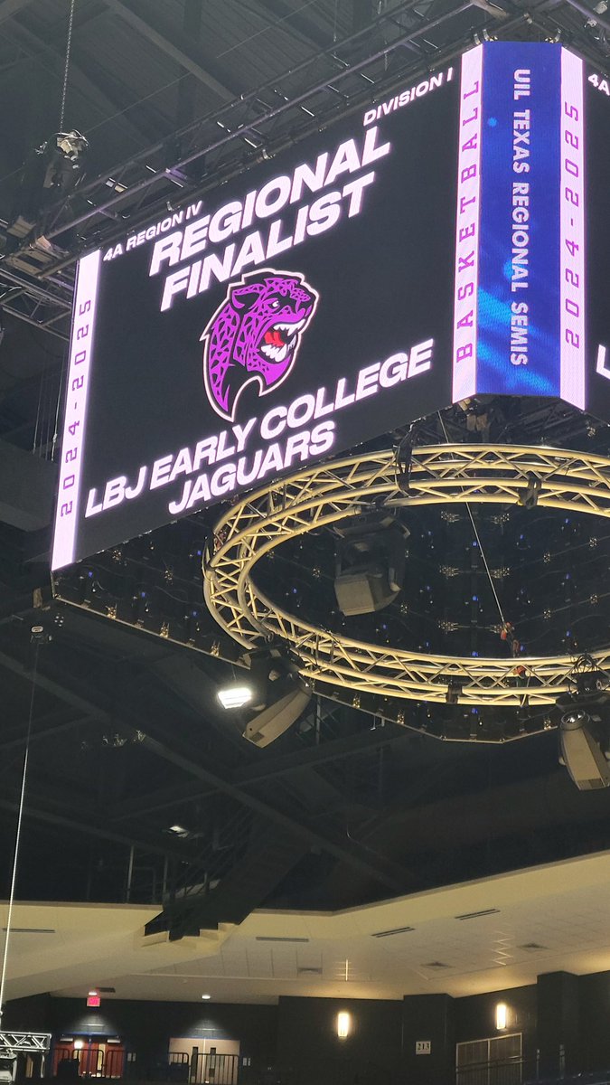 LBJ Jaguars tweet media