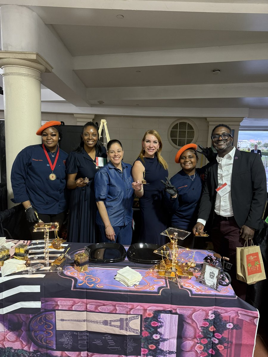 HomesteadSHS's tweet photo. Our talented Culinary students, alongside Chef Coupet, proudly competed in the @EducationFund Taste of Education Event, where they showcased their exquisite Hazelnut Crunch Bar. The team’s creativity and skill were on full display, impressing attendees with every bite! https://t.co/SG3kvmr3Sy