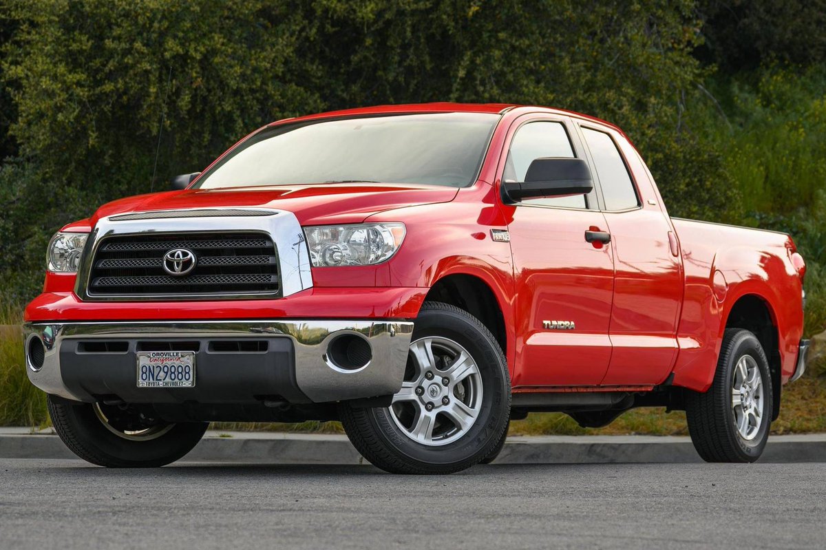 ryanpatk's tweet photo. I really miss the chunky and colorful design of trucks and suvs from the 2000s. I think about them every single day. https://t.co/46U5wPmrpP