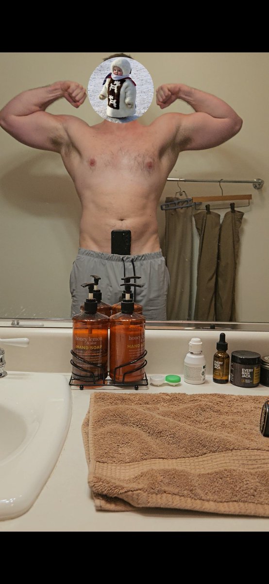 mlnilegend's tweet image. Recreated this because I can and think I look better in these