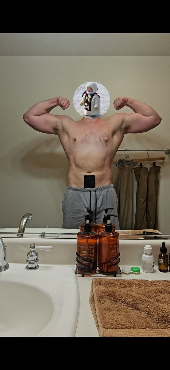 mlnilegend's tweet image. Recreated this because I can and think I look better in these