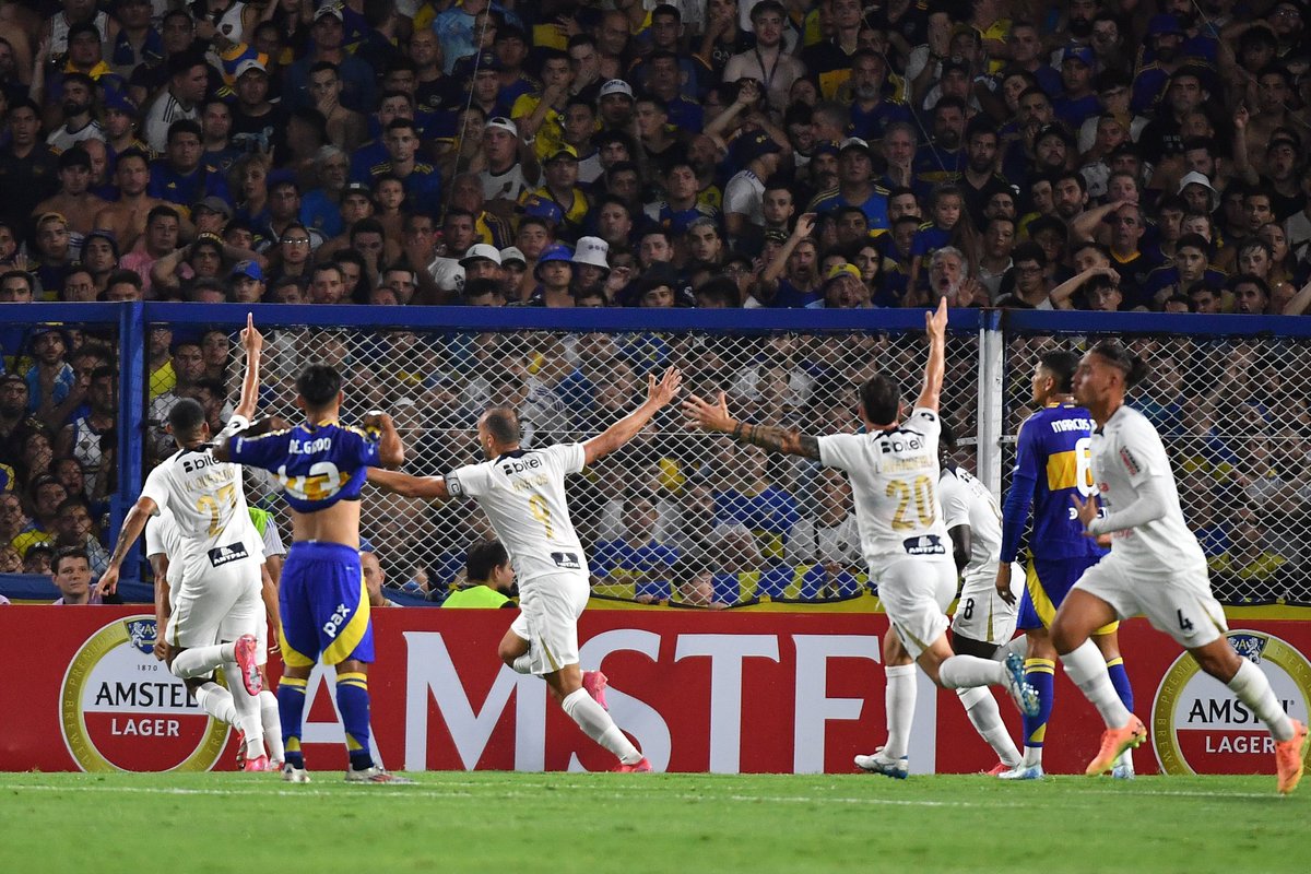 Titular | cada día te leo más tweet media