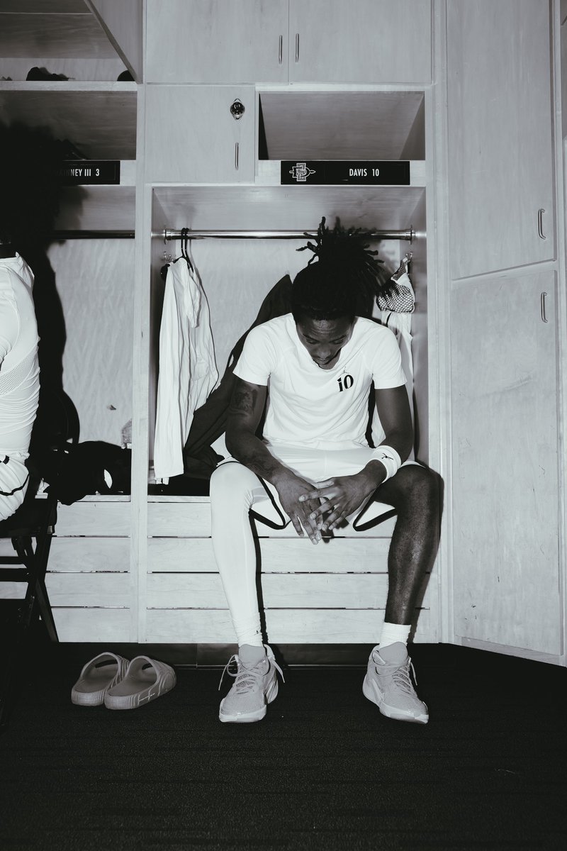 mesa_aztecs's tweet image. Almost Time

#MESA #SDSUMBB #AztecBasketball