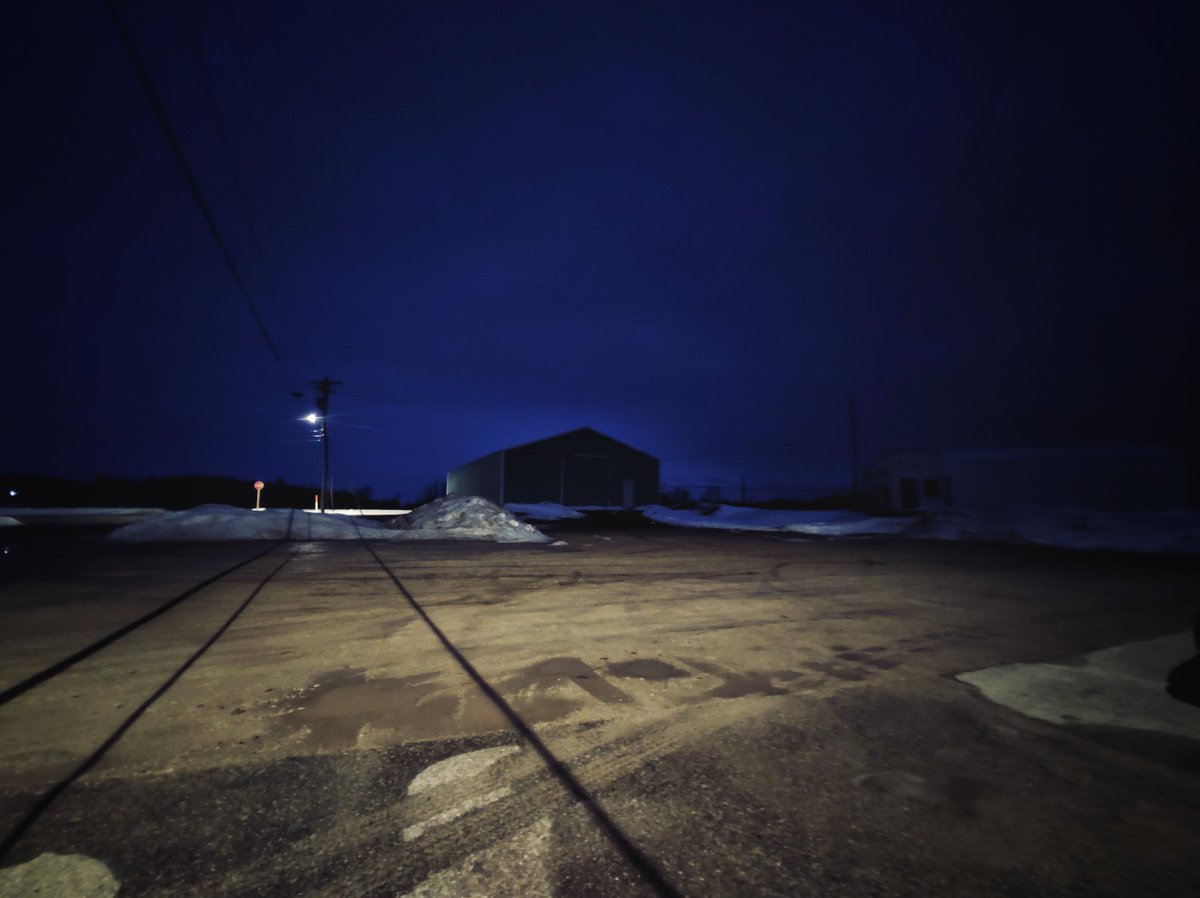 kimmaylou's tweet image. 056/365: "It won't be long until the springtime, when we may open the windows and breathe God's fresh air..." —Charles F. Raymond

Fool's Spring.
02.25.025

#foolsspring #parkinglot #worklife #photooftheday #photoaday #project365 #ayearwithmycamera #quotes