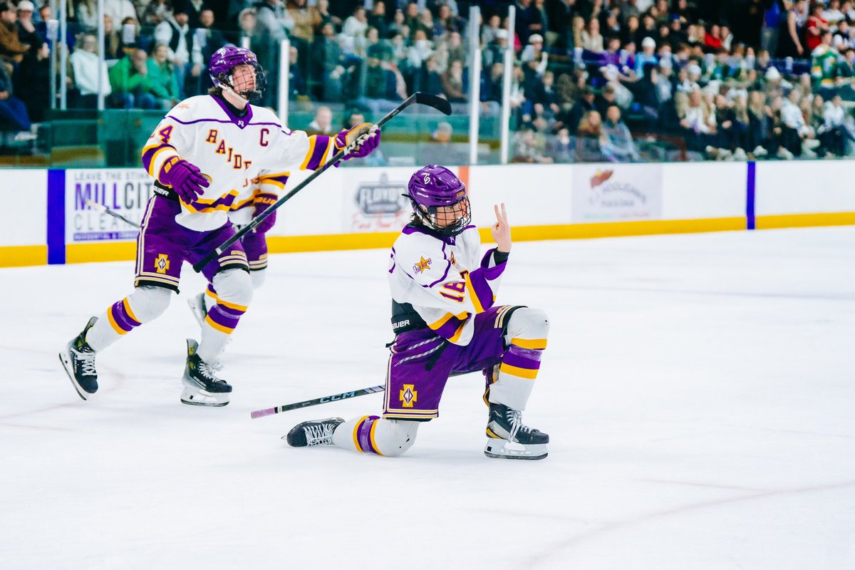 MNHockeyTV (@mnhockeytv) on Twitter photo End 2
Boys 3AA Semifinal
Cretin-Derham Hall, 4, Rosemount 2
The Raiders score 4 straight to turn the game around!
📸: <a href="/734_visuals/">Brianna Burnham</a> End 2
Boys 3AA Semifinal
Cretin-Derham Hall, 4, Rosemount 2
The Raiders score 4 straight to turn the game around!
📸: <a href="/734_visuals/">Brianna Burnham</a>